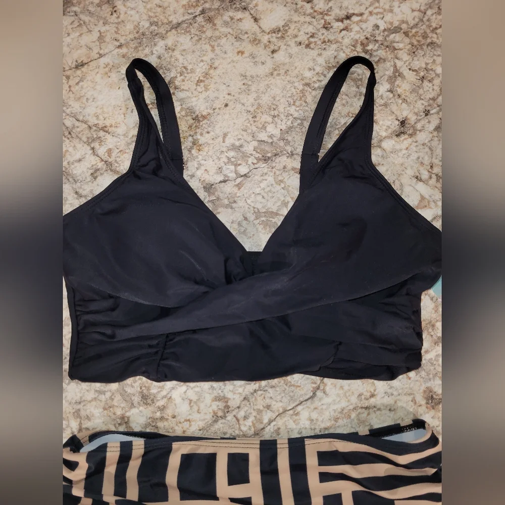 Bikini Set NWT Size Medium ❤️❤️